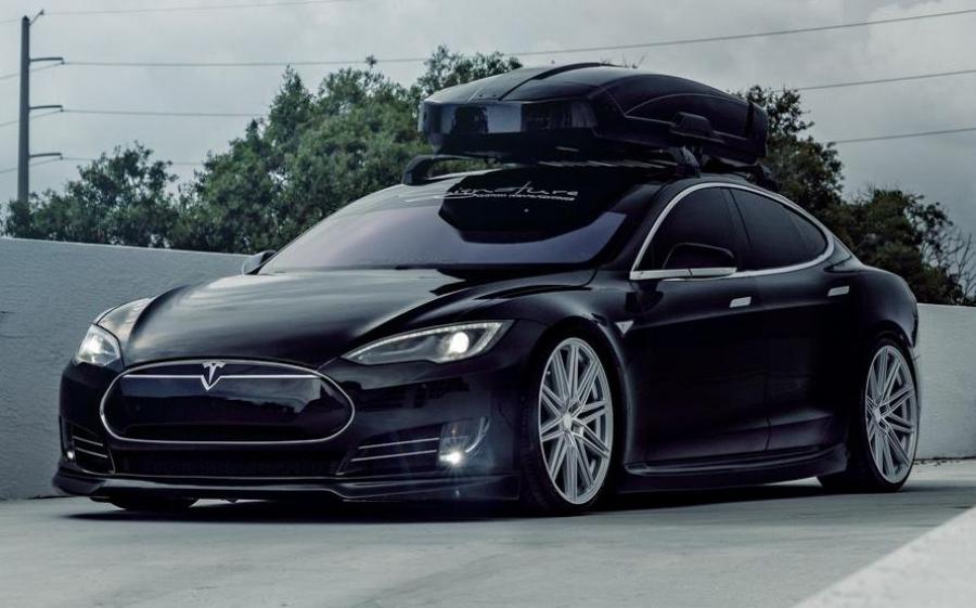 Tesla Model S P85+ on Vossen Wheels (CV10) '2019